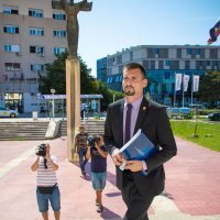 Bojan Ivošević predao kaznenu prijavu i dokumentaciju DORH-u za slučaj parkinga kod dvorane Gripe