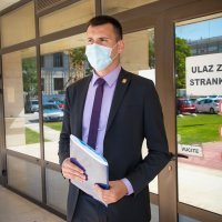 Bojan Ivošević predao kaznenu prijavu i dokumentaciju DORH-u za slučaj parkinga kod dvorane Gripe