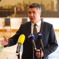 Zagreb: Zoran Milanović dao je izjavu medijima