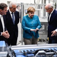 Angela Merkel otvara tvornicu litijskih baterija u sklopu koncerna Daimler AG