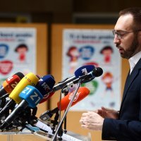 Tomislav Tomašević, Danijela Dolenec, Luka Korlaet