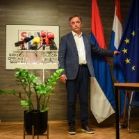 Press konferencija Milorada Pupovca