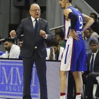 Legendarni košarkaški trener Dušan Duda Ivković i Dario Šarić