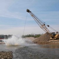 Vađenje šljunka iz Drave