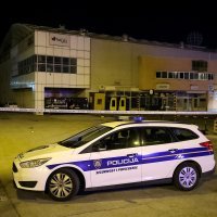 Policijski očevid na mjestu pucnjave u Sesvetama