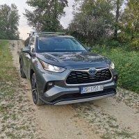 Toyota Highlander Hybrid AWD