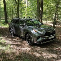 Toyota Highlander Hybrid AWD