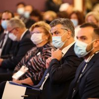 Plenković na konferenciji o nasilju nad ženama i u obitelji