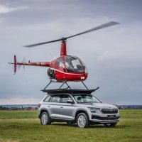 Helikopter sletio na Škodu Kodiaq