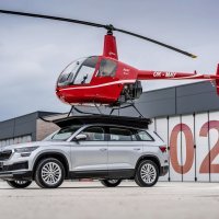 Helikopter sletio na Škodu Kodiaq