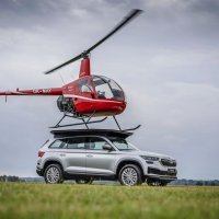 Helikopter sletio na Škodu Kodiaq