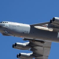 Prototip hipersonika AGM-183A  ispod krila bombardera B-52