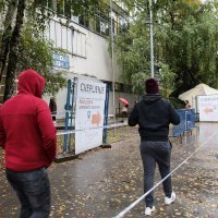 Slab odaziv na cijepljenje Pfizerom i Janssenom