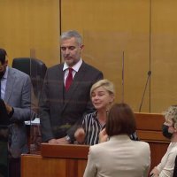 Oporba blokirala rad Sabora