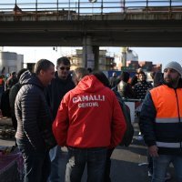 Prosvjed radnika u Genovi protiv covid potvrda