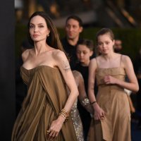 Angelina Jolie s djecom