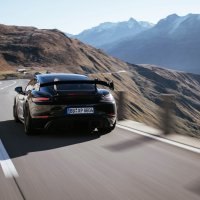Novi Porsche 718 Cayman GT4 RS