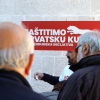Hrvatski suverenisti krenuli s prikupljanjem potpisa za referendum Zaštitimo hrvatsku kunu