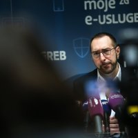 Konferencija za medije Tomislava Tomaševića