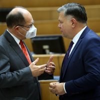 Christian Schmidt obratio se zastupnicima na početku sjednice Predstavničkog doma Parlamentarne skupštine BiH