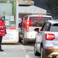 U Karlovcu povećane gužve na testiranje na covid-19