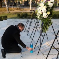 Tomašević položio vijence na Mirogoju