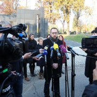 Tomašević položio vijence na Mirogoju