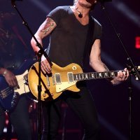 H.E.R. i Keith Urban na Tina Turner tributeu