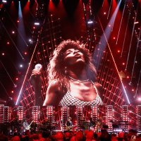H.E.R. i Keith Urban na Tina Turner tributeu