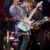 H.E.R. i Keith Urban na Tina Turner tributeu