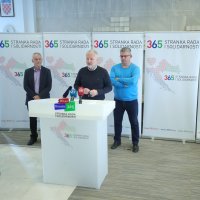 Konferencija za medije Stranke rada i solidarnosti o dugu Grada Zagreba