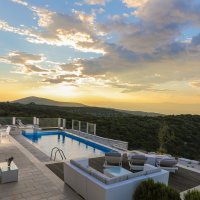 Vila Dol Hills Estate