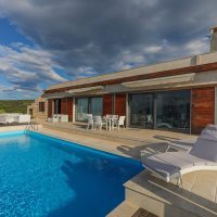 Vila Dol Hills Estate