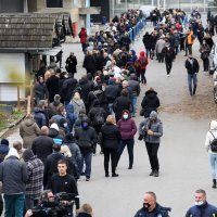 Velike gužve za cijepljenje na Zagrebačkom Velesajmu
