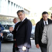 Opatija: Premijer Plenković dao izjavu nakon konferencije Hrvatskog društva ekonomista