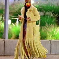 Rihanna u teddy kaputu Bottega Veneta