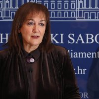 Dubravka Šuica i Marijana Petir održale konferenciju za medije