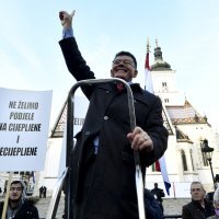 Prosvjed protiv covid potvrda u Zagrebu