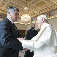 Zoran Milanović s papom Franjom