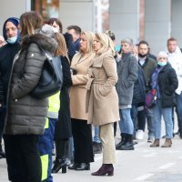 Zaposlenici Zagrebačkog holdinga čekaju u redu za testiranje