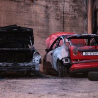 Izgorjela dva auta u Vrapčanskoj ulici u Zagrebu