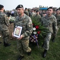 Pogreb 13 osoba iz Sotina