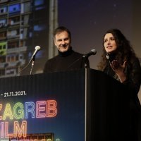 Boris T. Matić i Sonja Tarokić pozdravljaju publiku