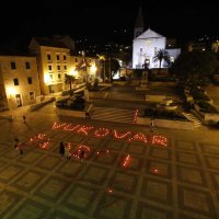 Makarska - počast žrtvama Vukovara i Škabrnje