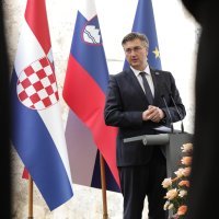 Premijer Andrej Plenković sastao se u Otočcu na Krki sa slovenskim kolegom Janezom Janšom