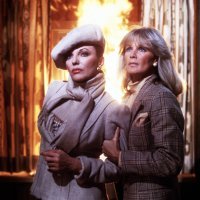 Joan Collins i Linda Evans