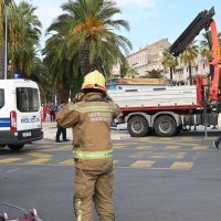 Split: Policijska intervencija prilikom uklanjanja kioska na Rivi 5. listopada