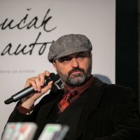 Damir Karakaš na pulskom sajmu knjiga