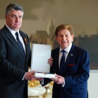 Zoran Milanović odlikovao Antona Kikaša Redom kneza Domagoja