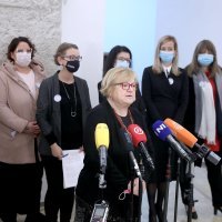 Pokrenuta online peticija za ukidanje menstrualnog siromaštva